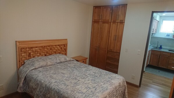 2 chambres, fer et planche Ă repasser, Wi-Fi, literie fournie