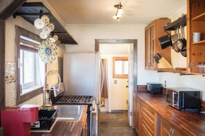 ميكروويف، فرن، موقد طهي مسطح، غسالة أطباق