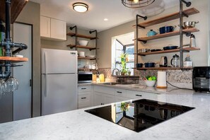 Appartamento, 2 letti queen (Kailua Bay Resort#2-306) | Cucina privata