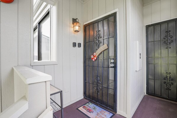 Condo, 2 Queen Beds (Kailua Bay Resort#2-306) | Interior