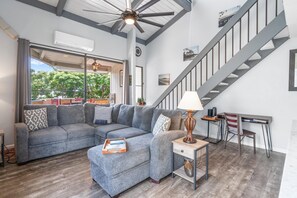 Condo, 2 Queen Beds (Kailua Bay Resort#2-306) | Living area