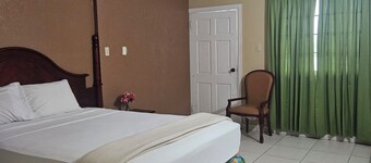 Palm Bay Guest House & Rest
