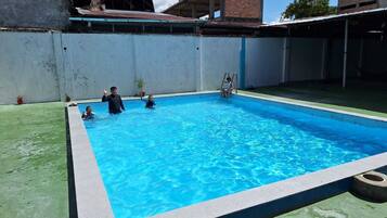 Piscina externa