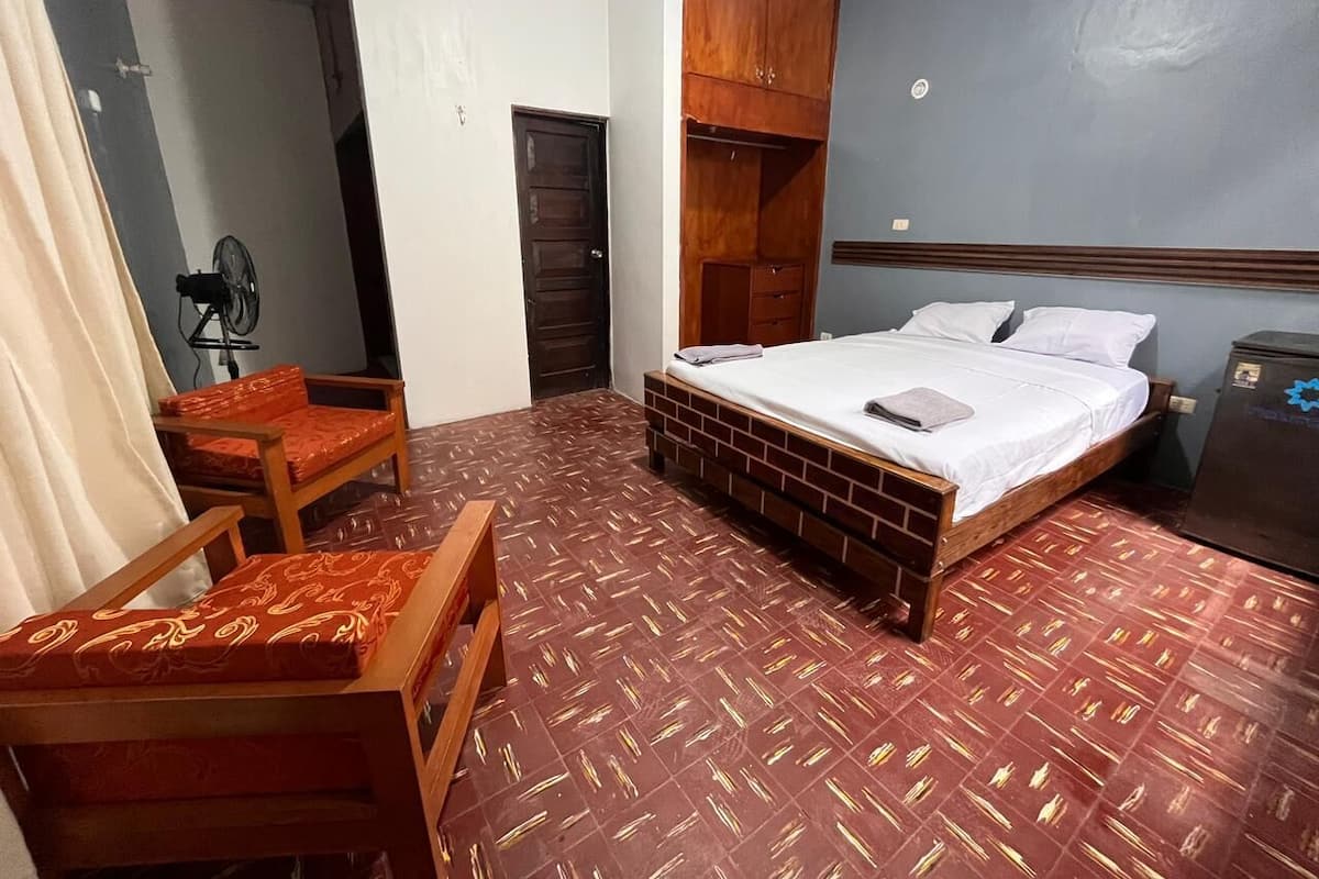 豪華雙人房 | 房內夾萬