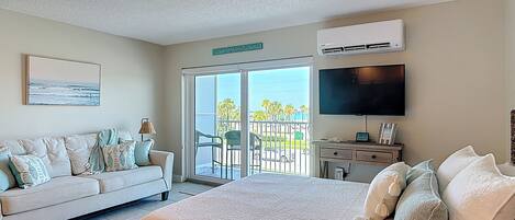 アイロン / アイロン台、WiFi (無料)、ベッドシーツ