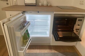 微波炉、烤箱、炉灶、洗碗机