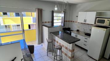 Departamento, 1 habitación, balcón | Escritorio, espacio para trabajar con laptop y wifi gratis