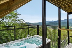 Bain à remous extérieur
