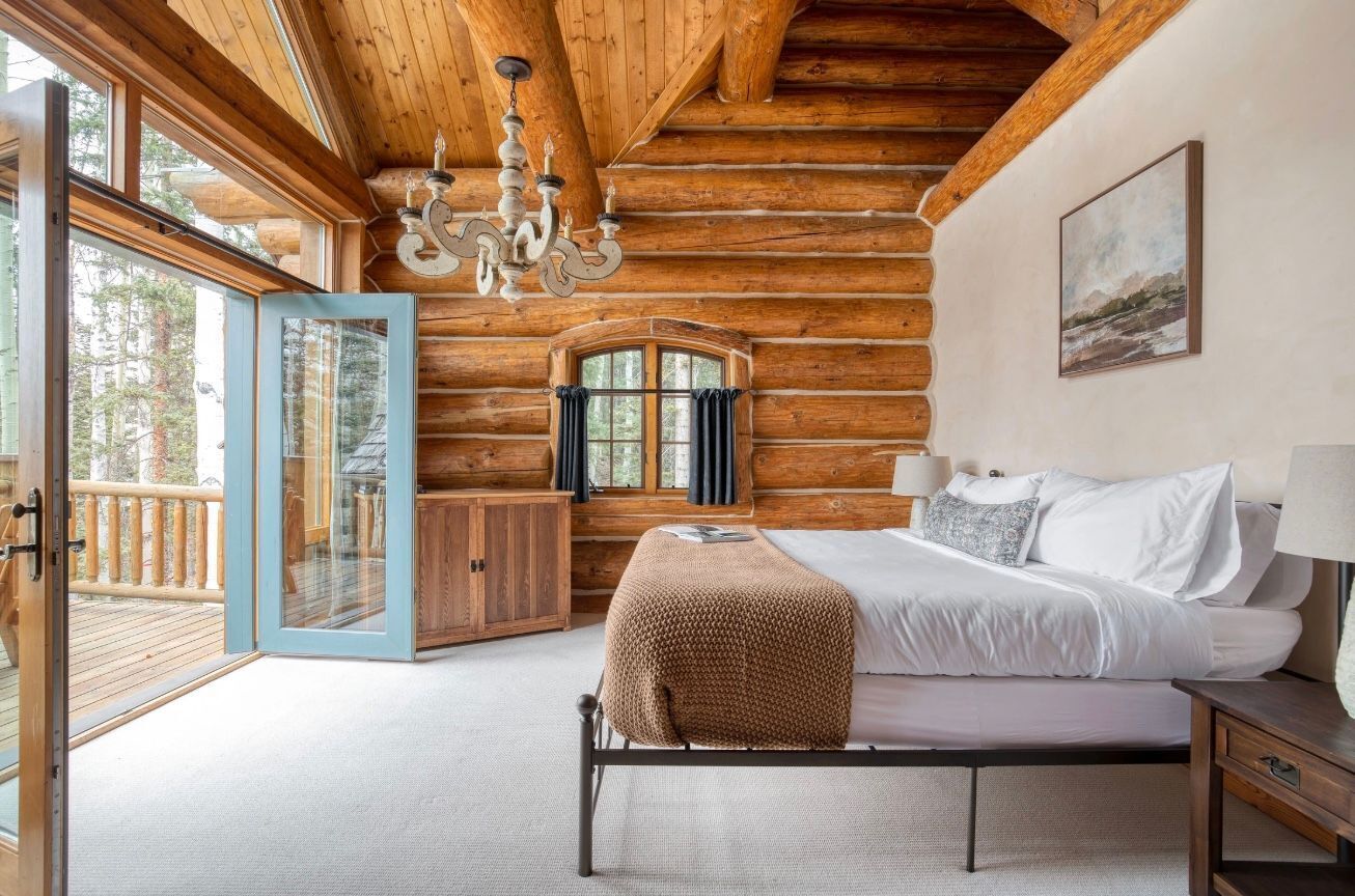 6 Schlafzimmer, Schreibtisch, Bügeleisen/Bügelbrett, WLAN