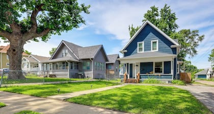 4 Mi to Dtwn Omaha: Spacious Home w/ Fenced Yard!