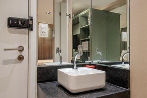 Apartamento básico | Banheiro