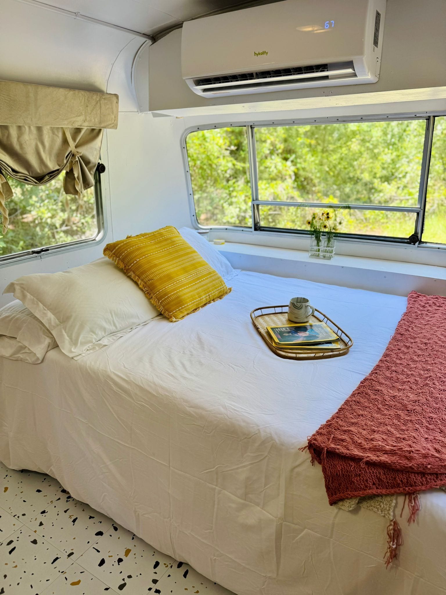 2 bedrooms, travel cot, free WiFi, bed sheets