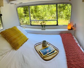 2 slaapkamers, reisbedje, gratis wifi, beddengoed