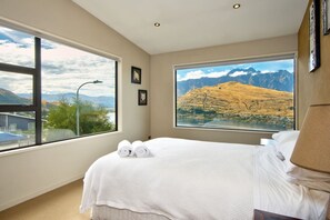 5 عدّة غرف نوم ومكتب ومكواة/لوح كي وواي فاي