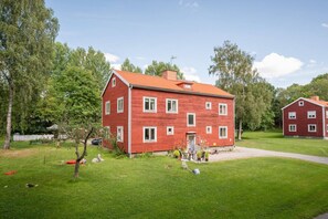 Exterior - Bright and Stylish 4 Bedroom in Norberg (Västmanlands län)