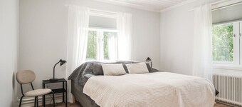 Bright and Stylish 4 Bedroom in Norberg