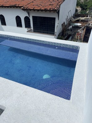 Piscine extérieure, piscine chauffée