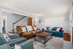 Una Smart TV, libros