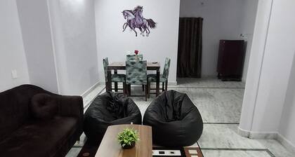 Elite Nook. Premium 2BHK Stay With All Amenities in Heart of Secunderabad.