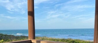 Beachfront Bliss 2BR/2BA Ocean View Condo on North Hutchinson Island