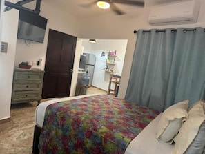 1 bedroom, in-room safe, iron/ironing board, free WiFi