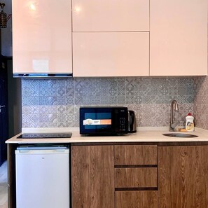 Micro-ondes, plaque de cuisson