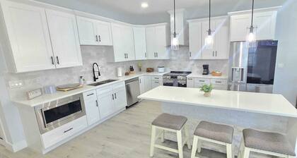 #3 St Joseph Home with Jacuzzi