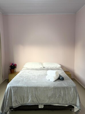 4 bedrooms, Internet, bed sheets