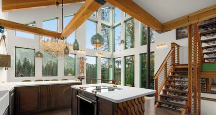 YETI Chalet - Winter & Summer Vacation Rental Home