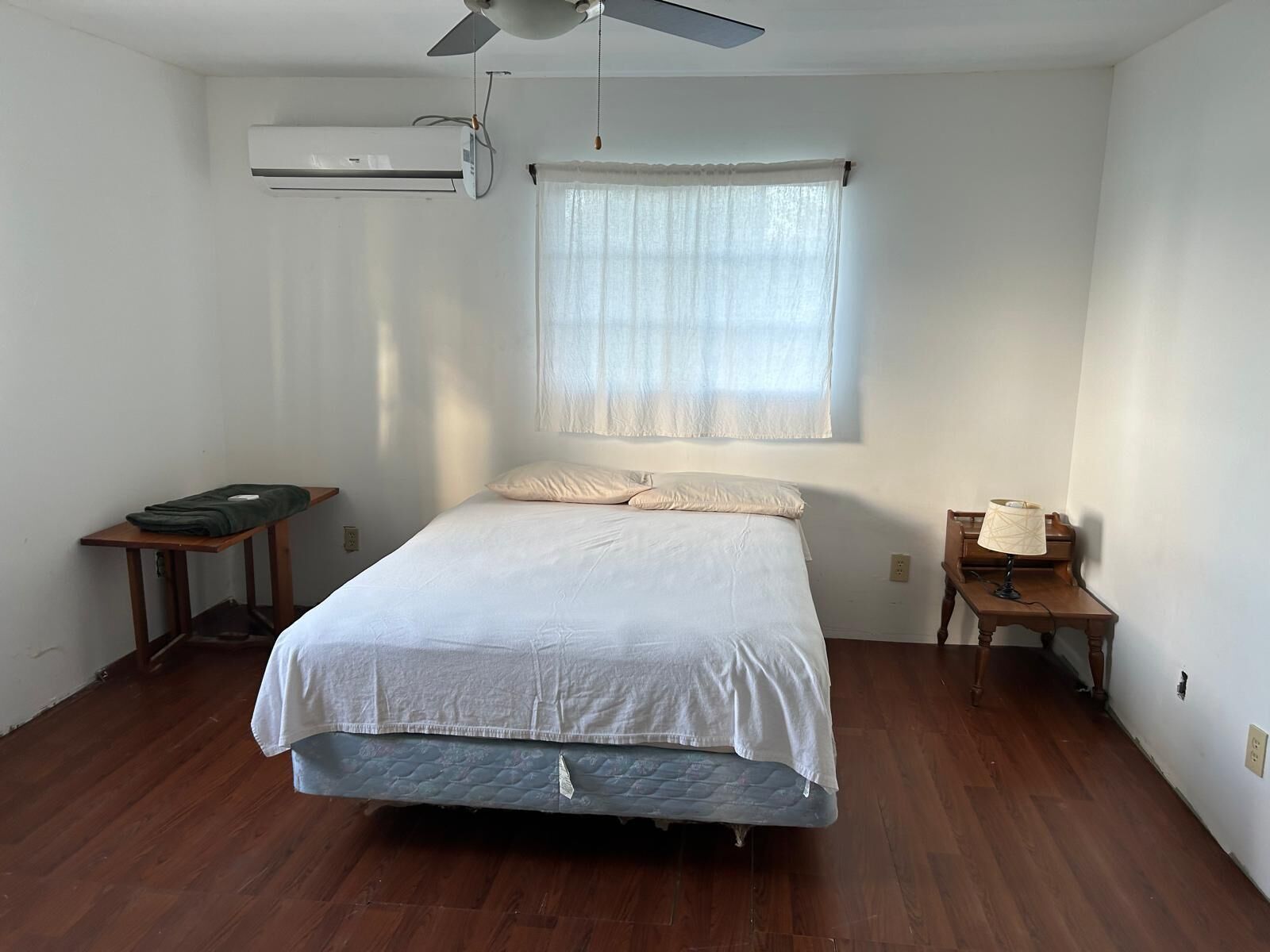 2 soverom og sengetøy