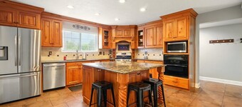 Tremendous 7-bedroom house with large movie and game room in Nibley