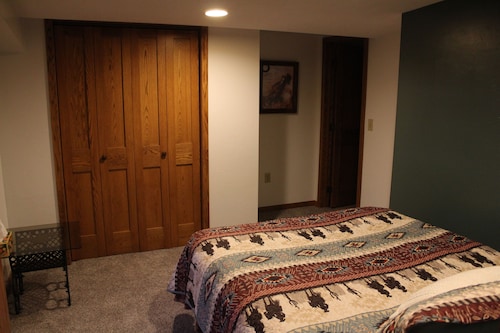 Barn Suite Overlooking Horse Arena