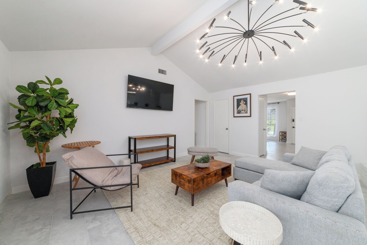 Photo 13 of Cozy Home in Downtown Houston w/ Spacious Backyard