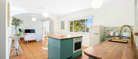 Fridge, microwave, oven, dishwasher