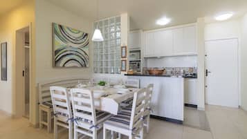 Eenvoudig appartement | Dineren