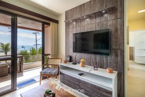 Basic Apartment | Living area