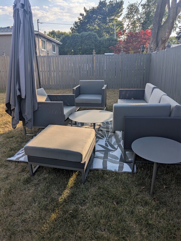 المنطقة المحيطة بالمنشأة