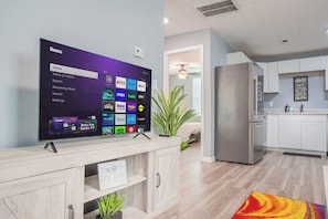 4 chambres, fer et planche à repasser, Wi-Fi, draps fournis