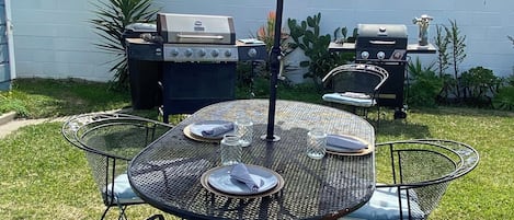 屋外ダイニングエリア