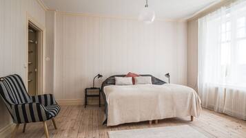 2 chambres, fer et planche Ă repasser, Wi-Fi gratuit, draps fournis