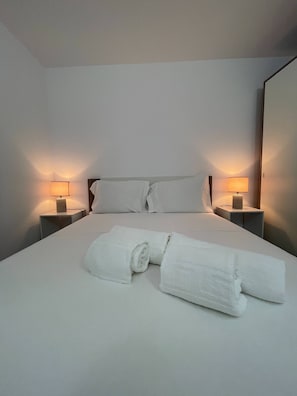 1 chambre, accès Internet, draps fournis