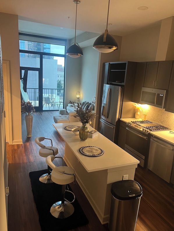 Microwave, oven, stovetop, dishwasher