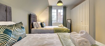 Spacious 2 Bedroom Flat ideal for families and contractors