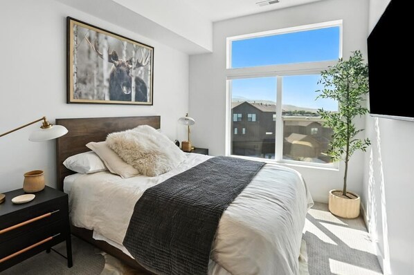 3 chambres, fer et planche à repasser, Wi-Fi, literie fournie