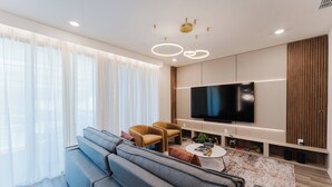บ้านพัก | 5 ห้องนอน