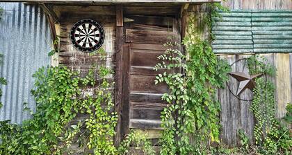 "KOZY KOTTAGE" Near Downtown! 2025 Remodel, Sleeps 8 Comfortably, Games & More!