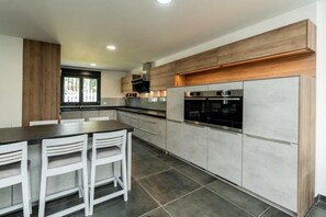 Microwave, oven, dishwasher