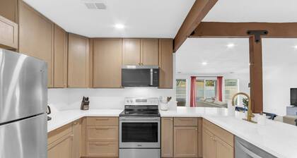 Stunning Retreat w/ Pool | Prime Chandler Location