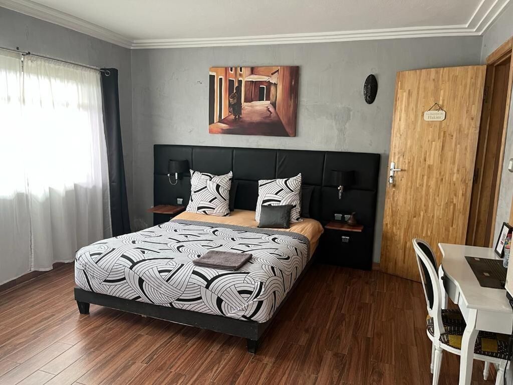 Zimmersafe, Bügeleisen/Bügelbrett, kostenloses WLAN