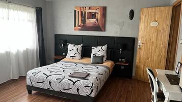 Zimmersafe, Bügeleisen/Bügelbrett, kostenloses WLAN